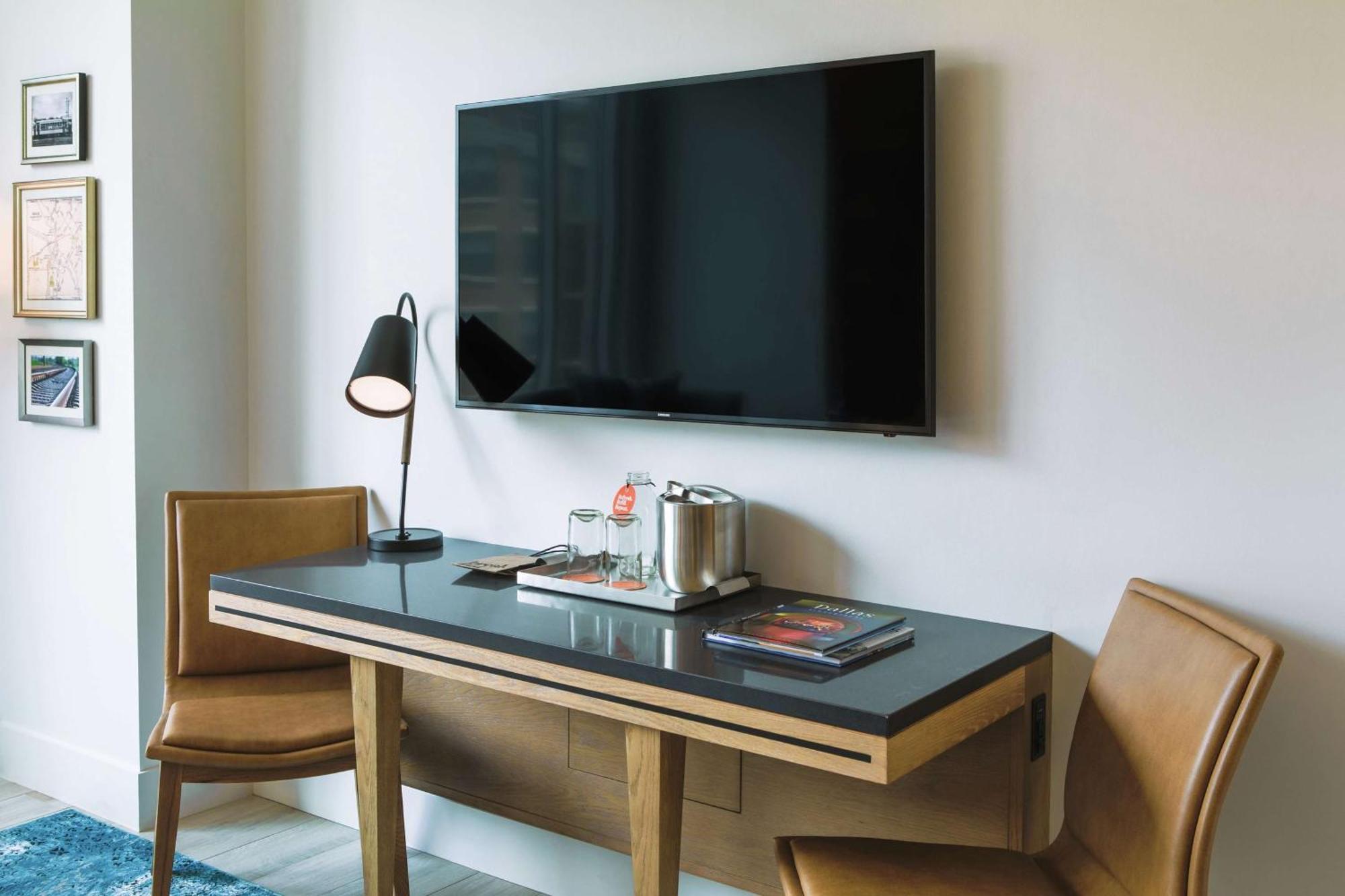 Canopy By Hilton Uptown 4*